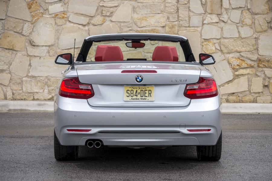  BMW 228i Convertible Sport Line 2015 года  (US) (фото 19 из 30)